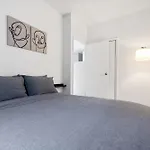 Inspiring Urban Life, Times Square Apartments