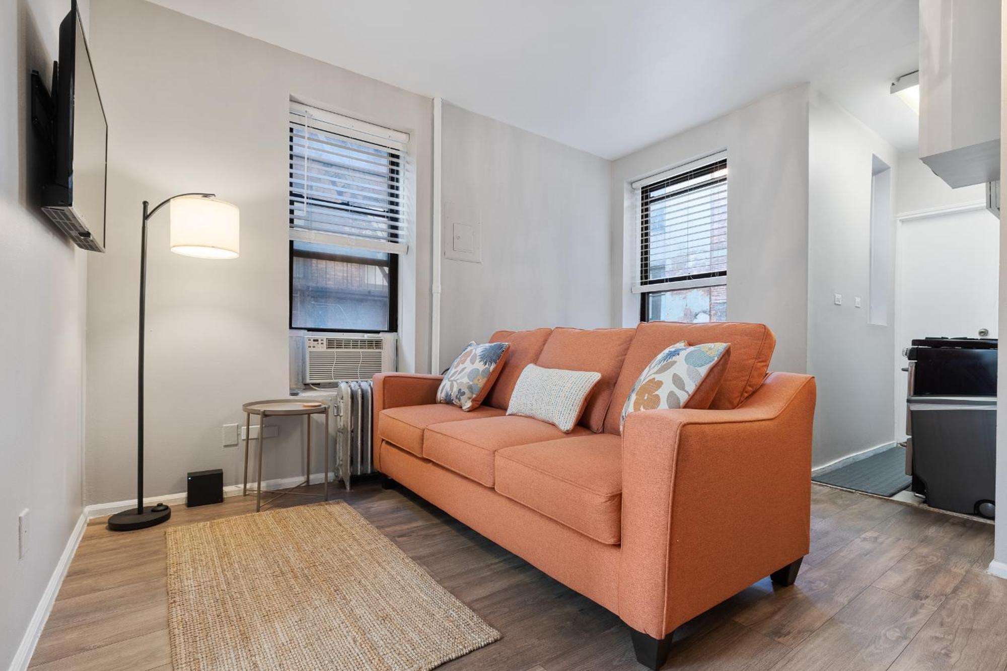 Apartment Inspiring Urban Life, Times Square *